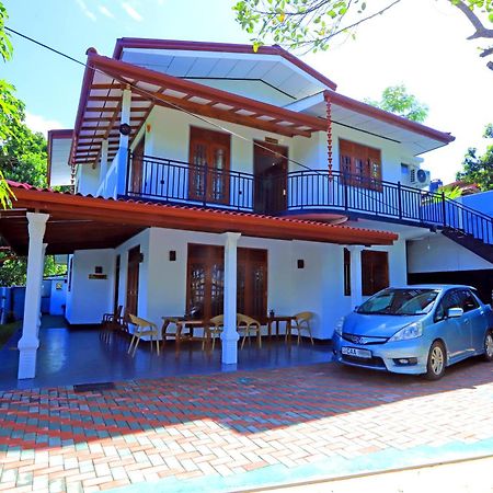 Dinsara Pearl Villa Weligama Exteriör bild