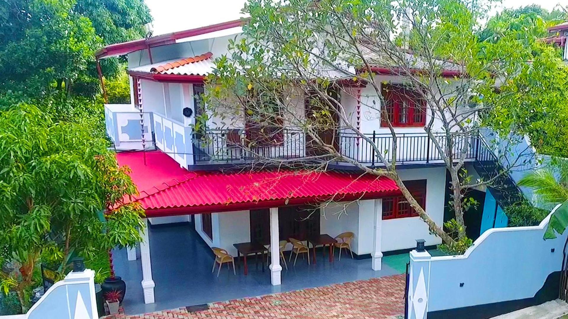 Dinsara Pearl Villa Weligama Exteriör bild