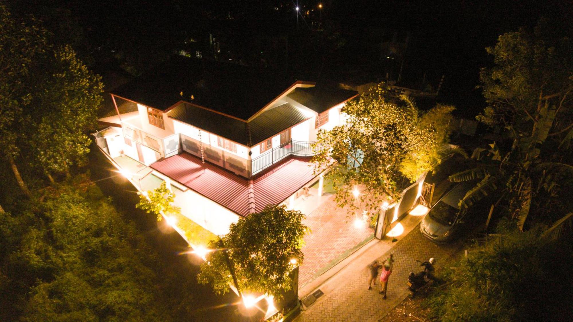 Dinsara Pearl Villa Weligama Exteriör bild