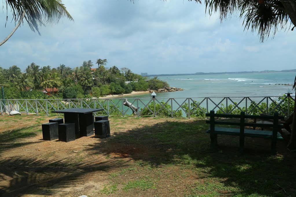 Dinsara Pearl Villa Weligama Exteriör bild
